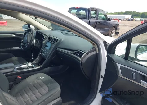 2020 Ford Fusion Hybrid Se from USA, damaged, VIN 3FA6P0LU2LR185926